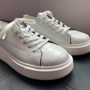 Sam Edelman White Croc Sneakers
